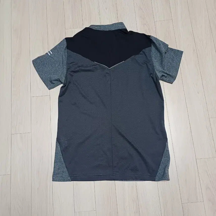 [BUNJANG] Eider Short-Sleeve Zip-Up T-shirt / 아이더 반팔 집업 티셔츠