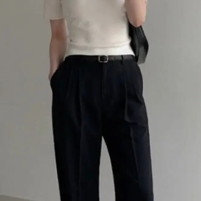 [BUNJANG] Recto Slim Fit V-Neck Knit / 렉토 슬림핏  v넥