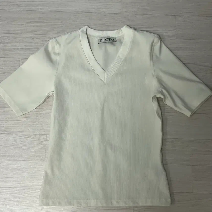 [BUNJANG] Recto Slim Fit V-Neck Knit / 렉토 슬림핏  v넥