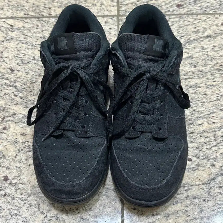[BUNJANG] Undefeated x Nike Dunk Low Black / 언디핏 x 나이키 덩크 로우 블랙