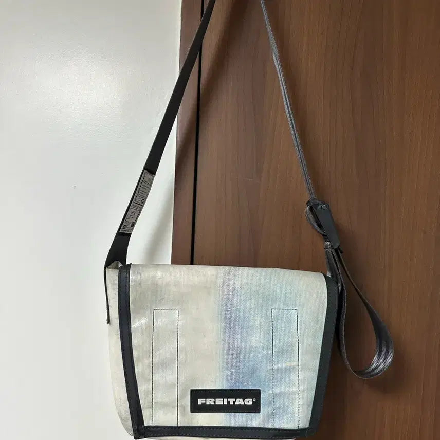 [BUNJANG] Freitag Ramsay Crossbody Bag / 프라이탁 라씨 판매합니다