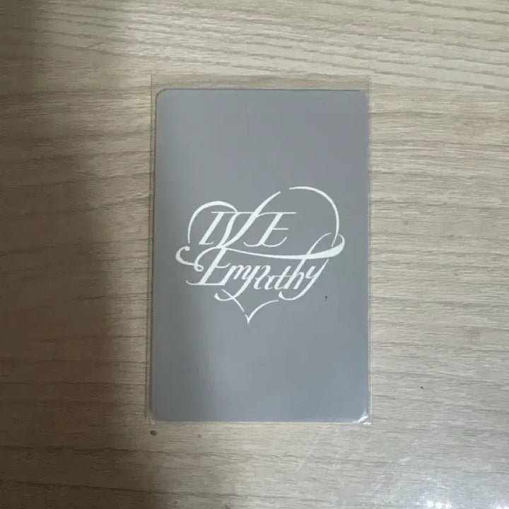 [BUNJANG] IVE Liz Empthy Photocard / 급처+가격내림)아이브 리즈 Empthy 포카