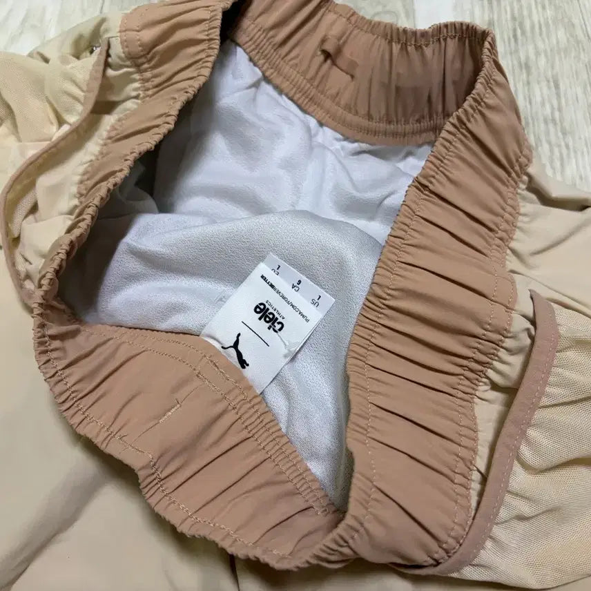[BUNJANG] Puma x Cielle Running Shorts (White Line Detail) / [L] 푸마x 씨엘르 러닝 쇼츠 새상품