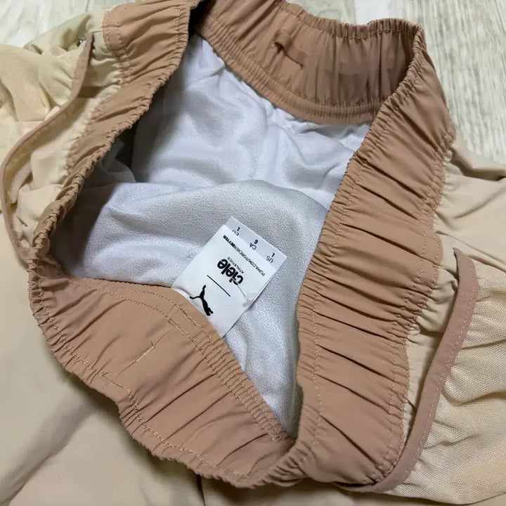[BUNJANG] Puma x Cielle Running Shorts (White Line Detail) / [L] 푸마x 씨엘르 러닝 쇼츠 새상품
