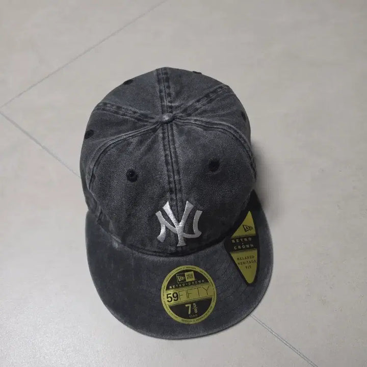 [BUNJANG] New Era 59FIFTY New York Yankees Black Washed Ball Cap 7 5/8 / 뉴에라 59FIFTY NY 양키스 블랙 워싱 볼캡 7 5/8