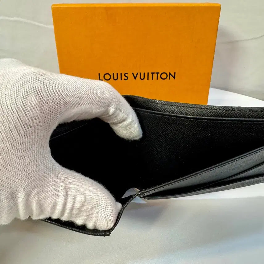 [BUNJANG] Louis Vuitton Initiales Wallet / (정품)루이비통 입클립스 반지갑