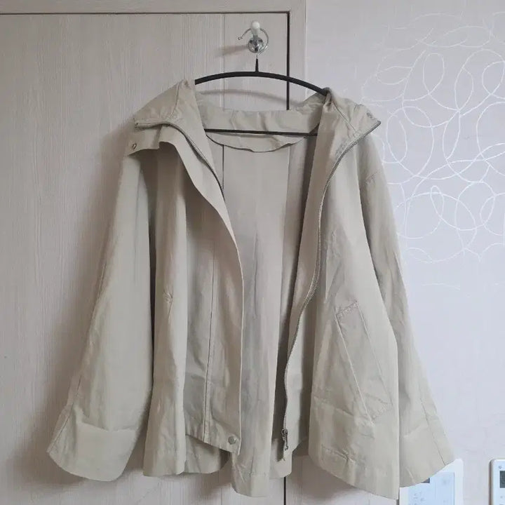 [BUNJANG] Contrast Sleeve Hooded Oversized Jacket / 소매배색 후드 오버핏 자켓 새상품