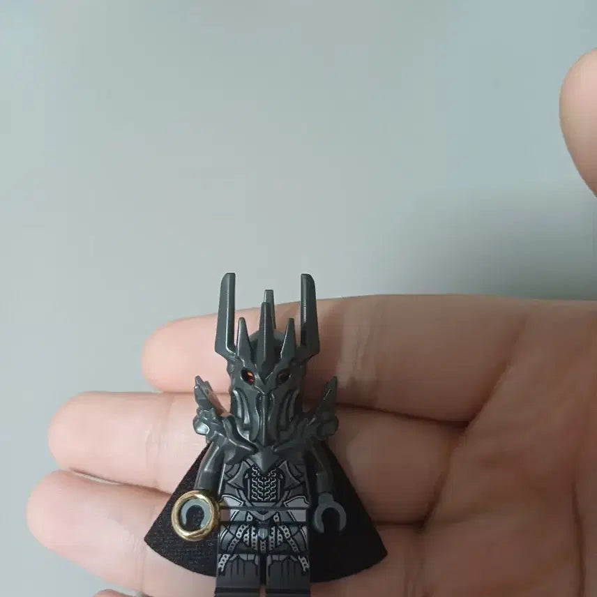[BUNJANG] LEGO Lord of the Rings Sauron Minifigure / 레고 캐슬 반지의 제왕 사우론 미니피겨 팝니다!
