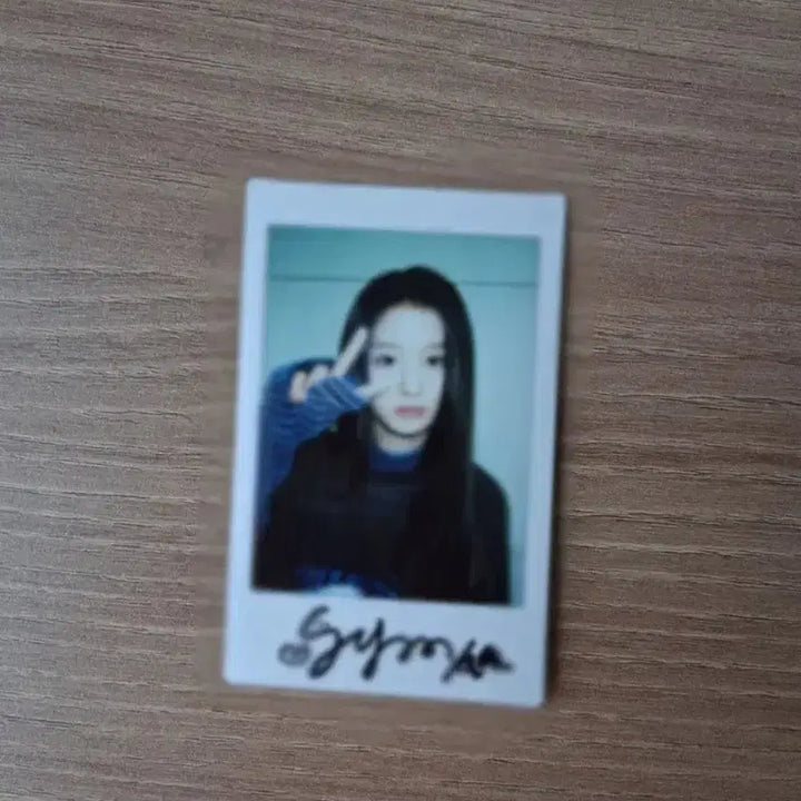 [BUNJANG] NMIXX Seolyoon Signed Polaroids Lucky Draw Photocard / (급처)엔믹스 설윤 친필 싸인 폴라 판매