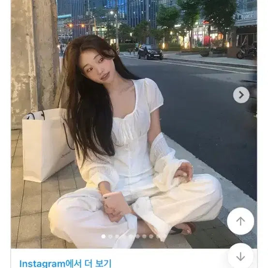[BUNJANG] Avery Blouse / 에이블리 블라우스 교신