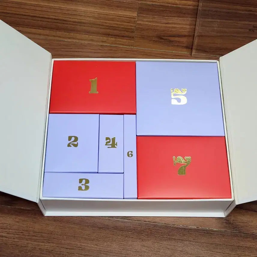 [BUNJANG] BTS Holiday Collection Special Box / 방탄 bts 홀리데이 컬렉션 스페셜 박스