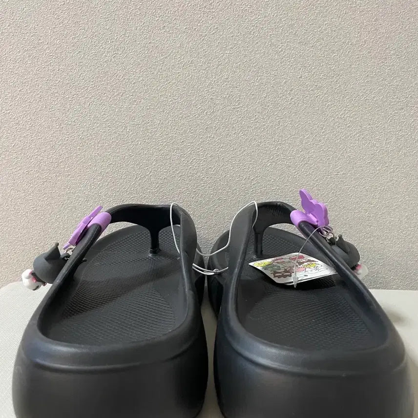 [BUNJANG] Sanrio Kuromi Flip-Flops (240mm) / 새상품) 산리오 쿠로미 쪼리 슬리퍼 240mm
