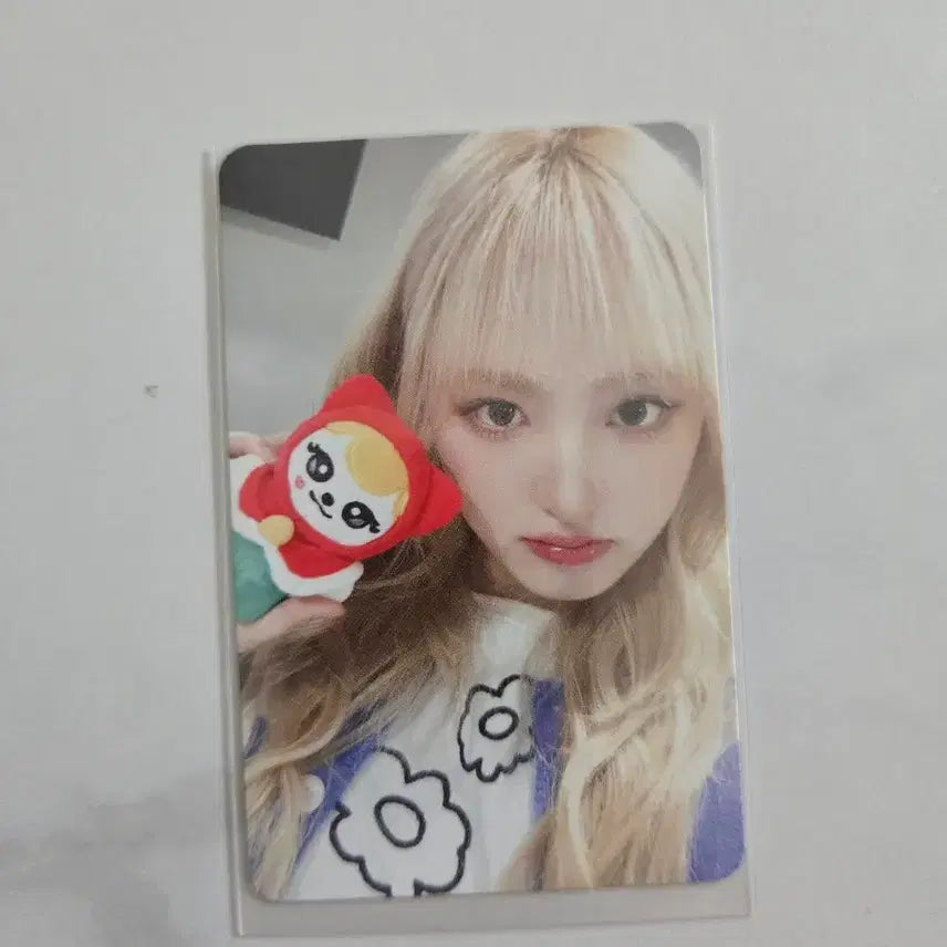 [BUNJANG] IVE Rei MiniV Christmas Plush Doll Photocard / 아이브 리즈 미니브 크리스마스 플러시 인형 포토카드