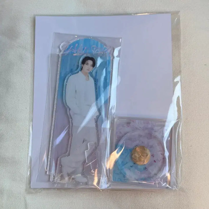 [BUNJANG] Seventeen 2026 Yakusoku Acrylic Stand Mingyu / (바로배송)세븐틴 2026 YAKUSOKU 아크릴 스탠드 민규