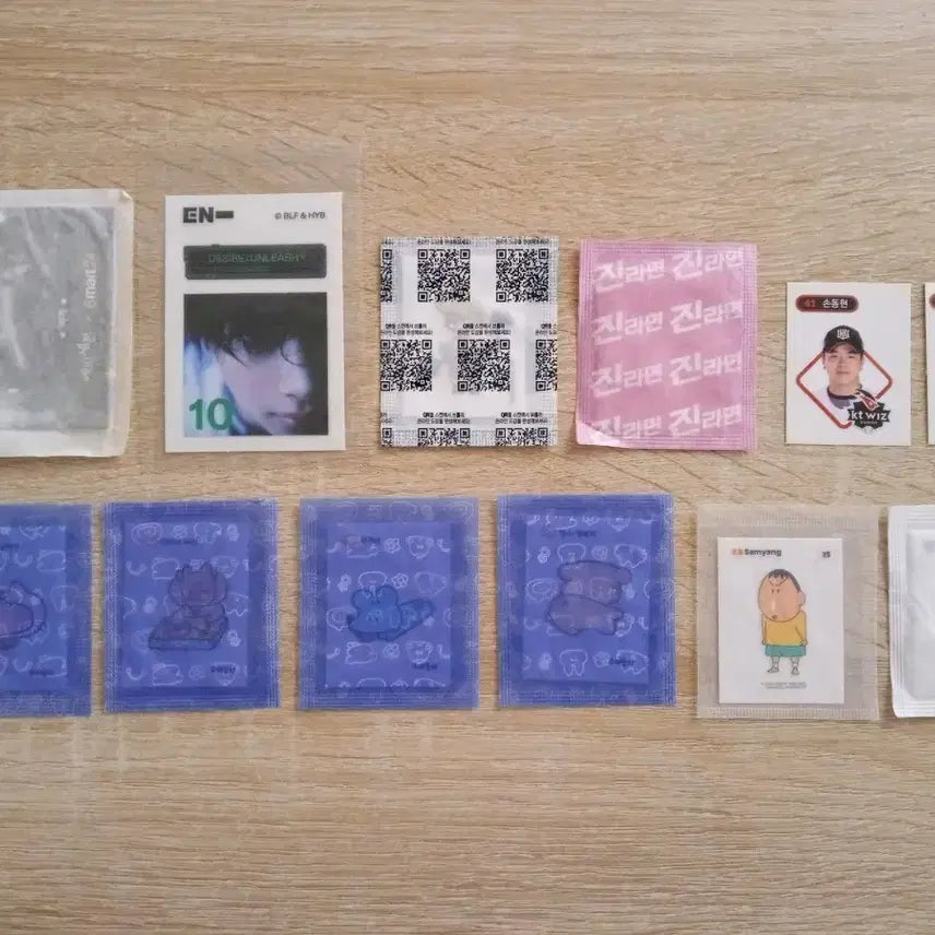 [BUNJANG] Assorted Stickers Bundle Set / 각종 띠부씰 일괄 판매