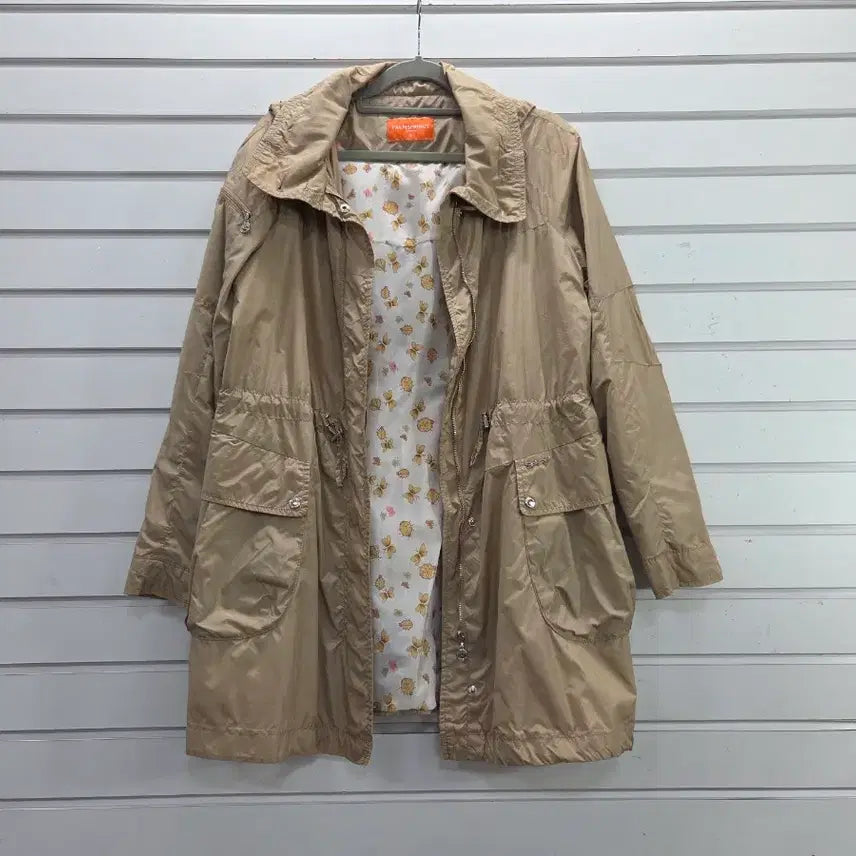 [BUNJANG] Palm Springs Beige Hooded Windbreaker Jumper / 팜스프링 베이지 후드 바람막이 점퍼/보물찾기천사