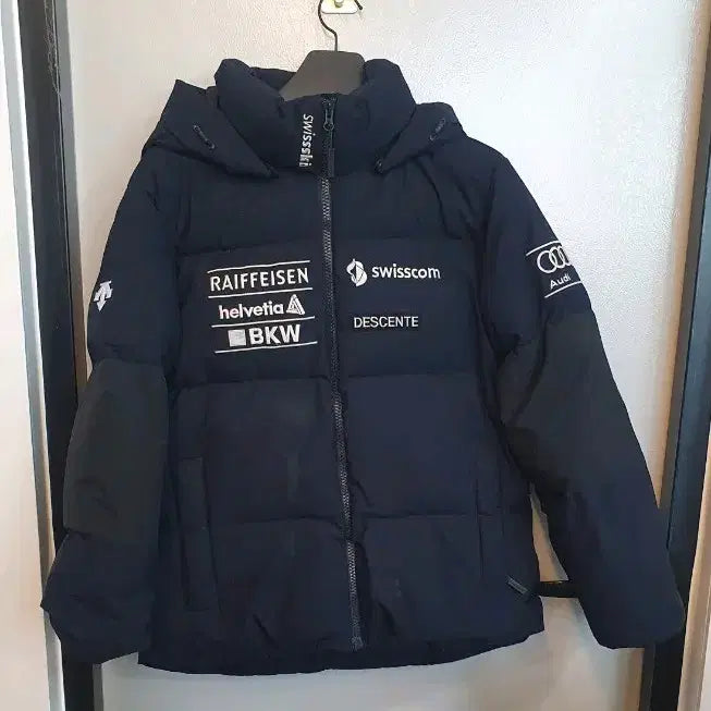 [BUNJANG] Descente Swiss Sponsor Padded Jacket Size 100 / 데상트 스위스 스폰서 패딩 100