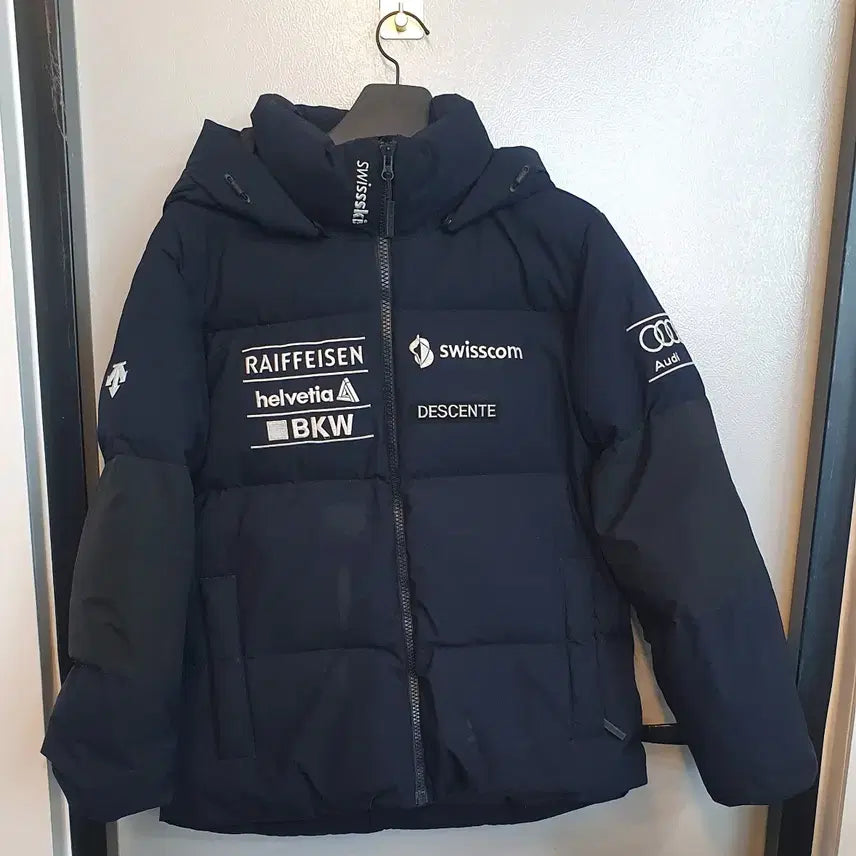 [BUNJANG] Descente Swiss Sponsor Padded Jacket Size 100 / 데상트 스위스 스폰서 패딩 100