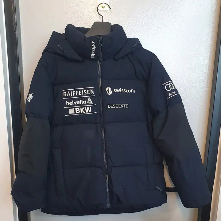 [BUNJANG] Descente Swiss Sponsor Padded Jacket Size 100 / 데상트 스위스 스폰서 패딩 100