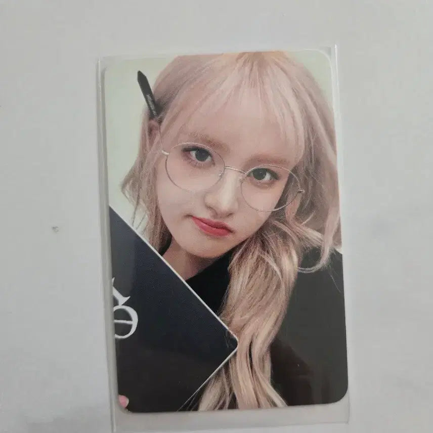 [BUNJANG] IVE Liz Muse Withmuu Lucky Draw Bookstore Photocard / 아이브 리즈 마인 위드뮤 럭키드로우 도서부 포토카드