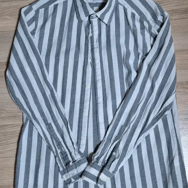 [BUNJANG] Ziozia Linen Cotton Stripe Shirt (Size 100) / 지오지아 린넨 코튼 스트라이프 셔츠(100) 판매합니다