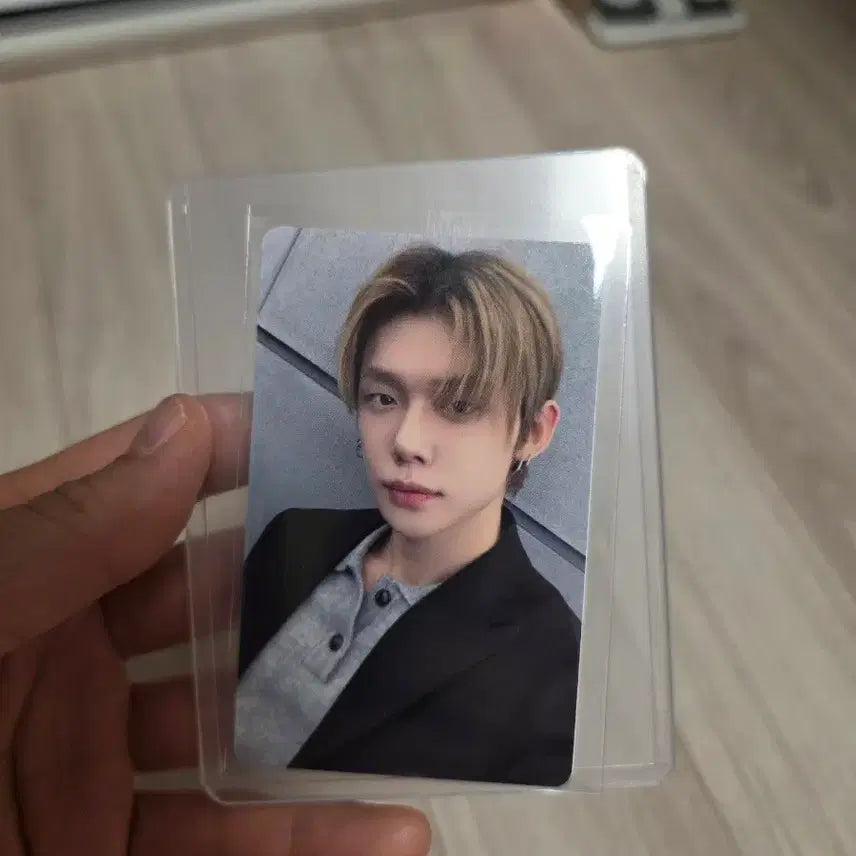 [BUNJANG] TXT Yeonjun Lucky Draw Photocard / 위버스샵 2차 럭드 연준 하객 포카