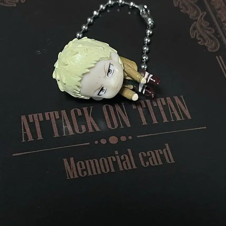 [BUNJANG] Attack on Titan Liner Keychain + Liner Memorial Card / [택포]라이너 대롱키링+라이너 메모리얼카드