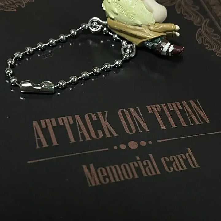 [BUNJANG] Attack on Titan Liner Keychain + Liner Memorial Card / [택포]라이너 대롱키링+라이너 메모리얼카드