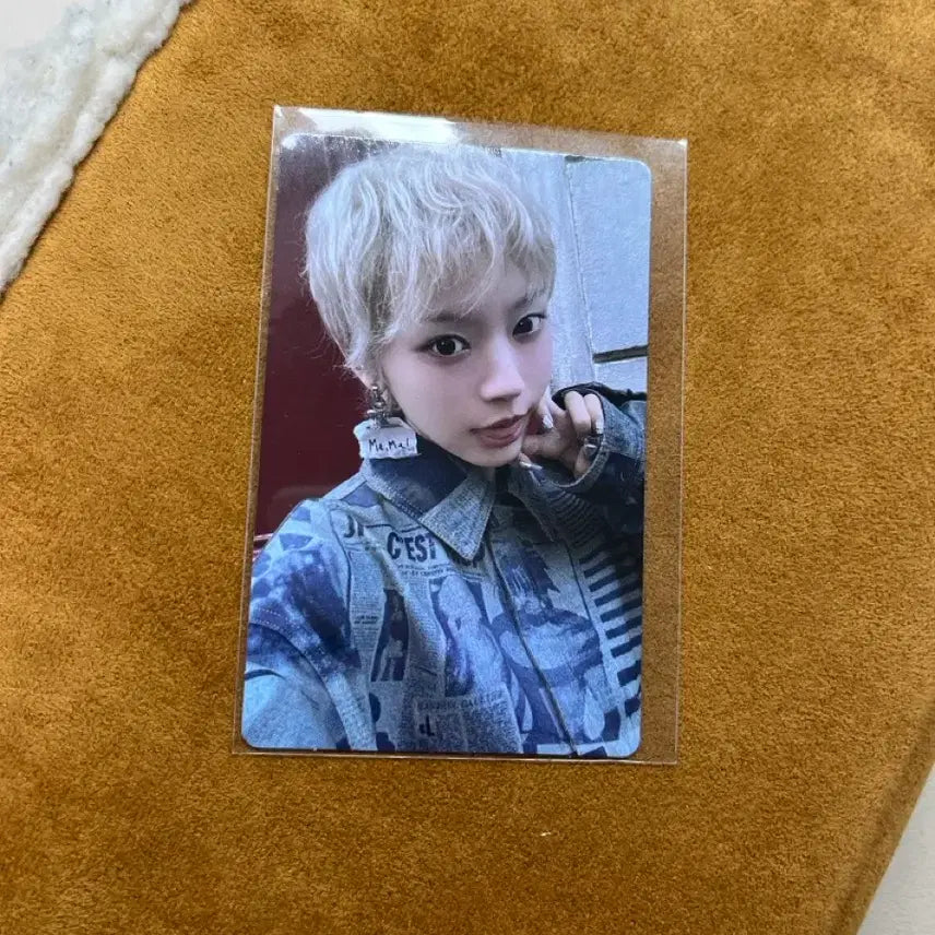 [BUNJANG] ILLIT MAMIHLAPINATAPI Album Weverse Shop POB Mocha Photocard / 아일릿 MAMIHLAPINATAPI 앨범 위버스 샵 특전 모카 포카