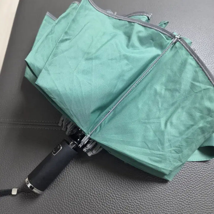 [BUNJANG] Mint Color Automatic Reverse Folding Umbrella / 거꾸로 자동우산 민트색 3단 튼튼한 암막우산