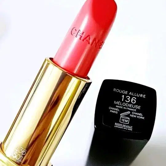 [BUNJANG] Chanel Rouge Allure Lipstick 136 Melodious Candy Red / 최신)송혜교)선물포장)샤넬 루쥬 알뤼르 립스틱136멜로디우스캔디레드