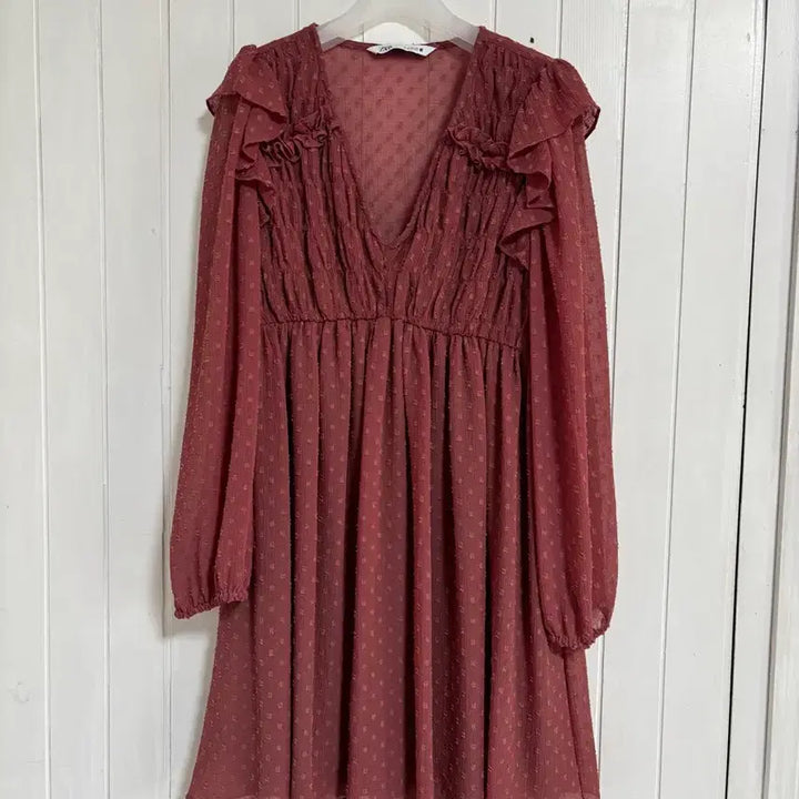 [BUNJANG] Zara Shirring Frill Midi Dress - Wine, Size S / 자라 셔링 프릴 원피스 S(55)