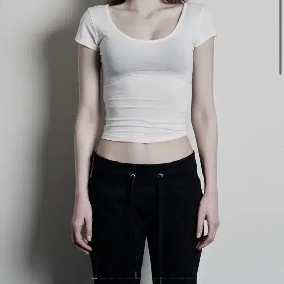 [BUNJANG] Bohemian Seoul U-Neck Half Sleeve Top / 보헤미안서울 U넥 하프슬리브 베이지 블랙 화이트 새상품