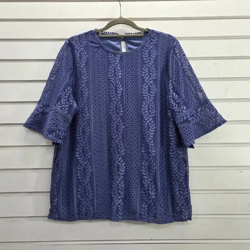 [BUNJANG] Navy Lace Three-Quarter Sleeve Blouse / 연네이비 레이스 칠부소매 블라우스/보물찾기천사