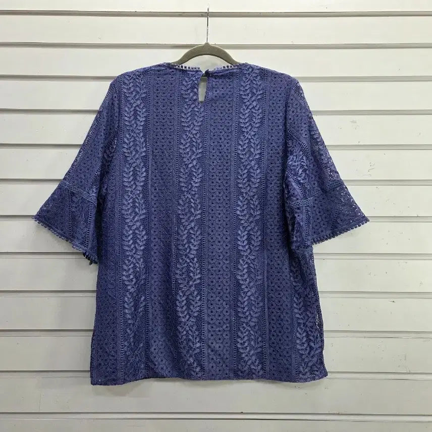 [BUNJANG] Navy Lace Three-Quarter Sleeve Blouse / 연네이비 레이스 칠부소매 블라우스/보물찾기천사