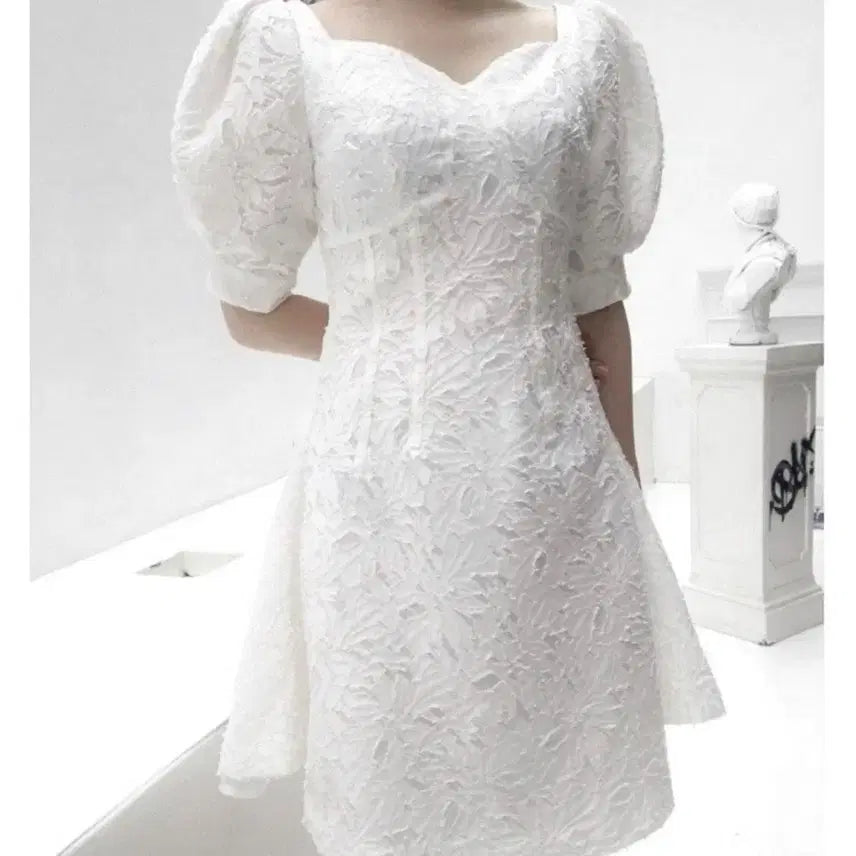 [BUNJANG] FAYEWOO Swan Dress (Black) / 페이우 스완 원피스(블랙)