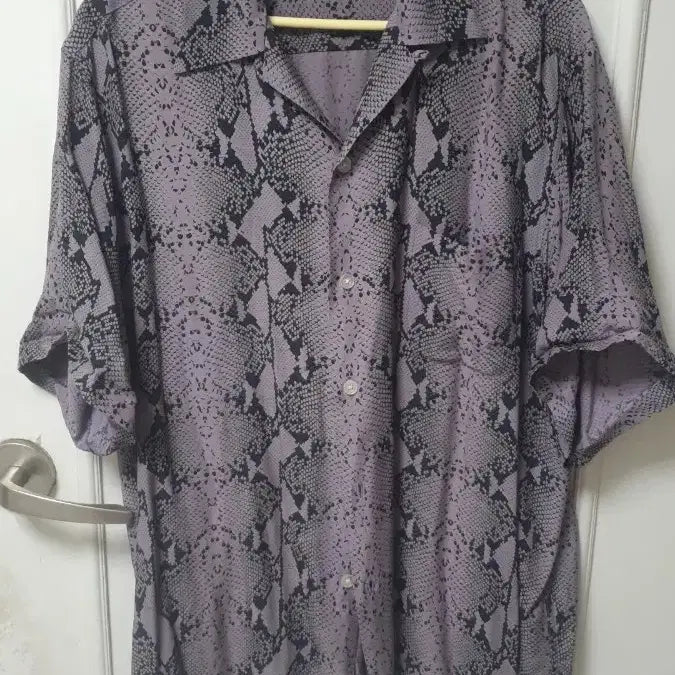[BUNJANG] Wackomaria Python Print Shirt / 와코마리아 파이톤셔츠