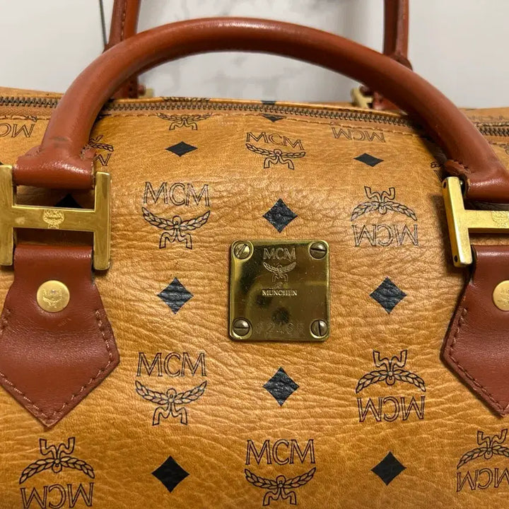 [BUNJANG] MCM Visetos Keepall Duffle Bag with Tambourine Bag / mcm 비세토스 킵올 여행구+mcm탬버린