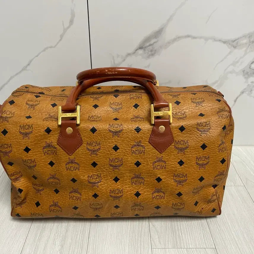[BUNJANG] MCM Visetos Keepall Duffle Bag with Tambourine Bag / mcm 비세토스 킵올 여행구+mcm탬버린