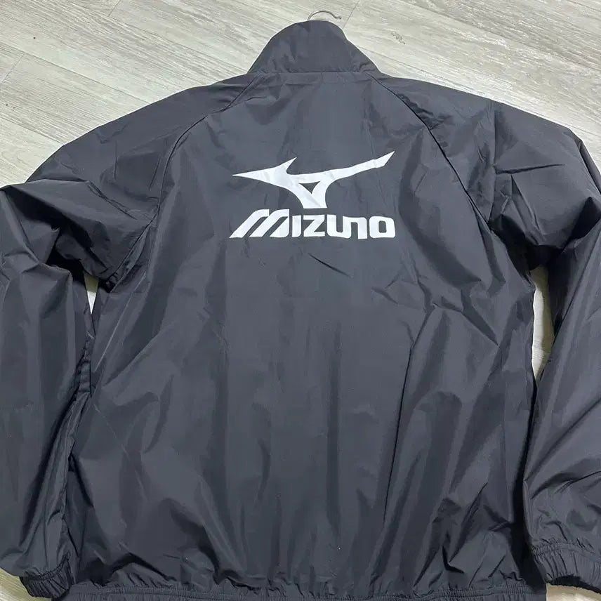 [BUNJANG] Mizuno Windbreaker Black / 미즈노 바람막이 저렴시 판매합니다