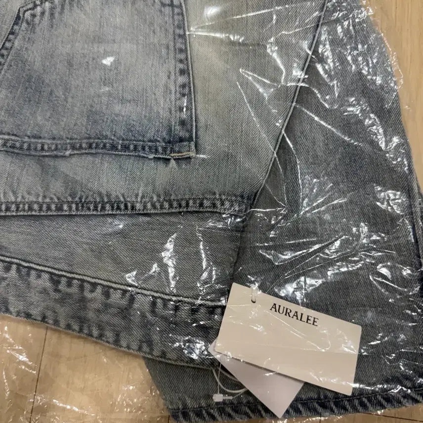 [BUNJANG] Auralee Selvedge Light Denim 26ss Size 34 / 26ss 오라리 셀비지 라이트 데님