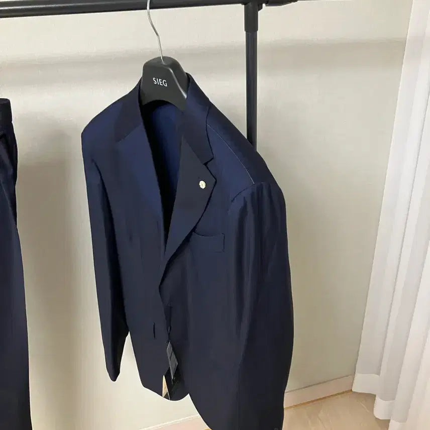 [BUNJANG] SIEG Keaton Carlor Babera Fabric Suit Set / 지이크 수트 (키톤 까를로바베라 원단 정장세트)