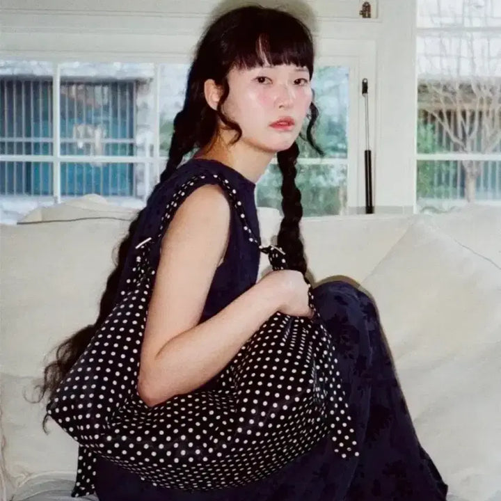 [BUNJANG] Yansisi Pillow Boat Bag Crossbody Shoulder Bag / 얀시시 필로우 보트백 도트백 가방 크로스백 숄더백