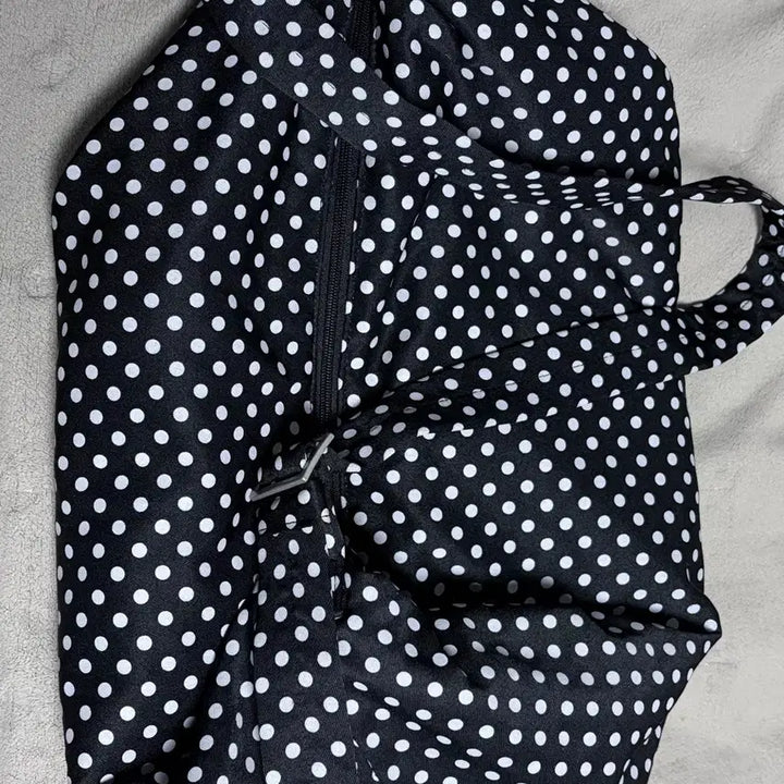 [BUNJANG] Yansisi Pillow Boat Bag Crossbody Shoulder Bag / 얀시시 필로우 보트백 도트백 가방 크로스백 숄더백