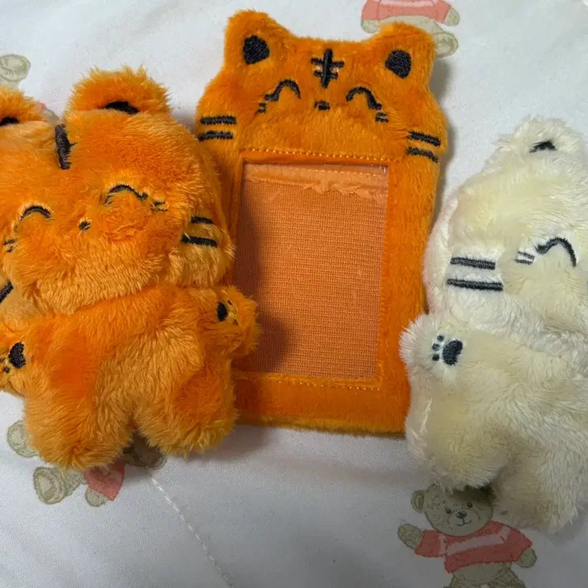 [BUNJANG] BTOB Hyunsik Beumbesi Doll, Photocard Holder Bundle Set / 비투비 임현식 범식이인형,포카홀더 일괄