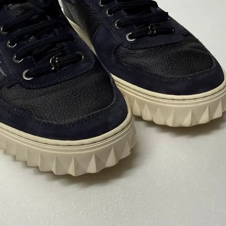 [BUNJANG] Salvatore Ferragamo Navy Suede Leather Mix Sneakers / 페라가모 네이비 스웨이드 스니커즈