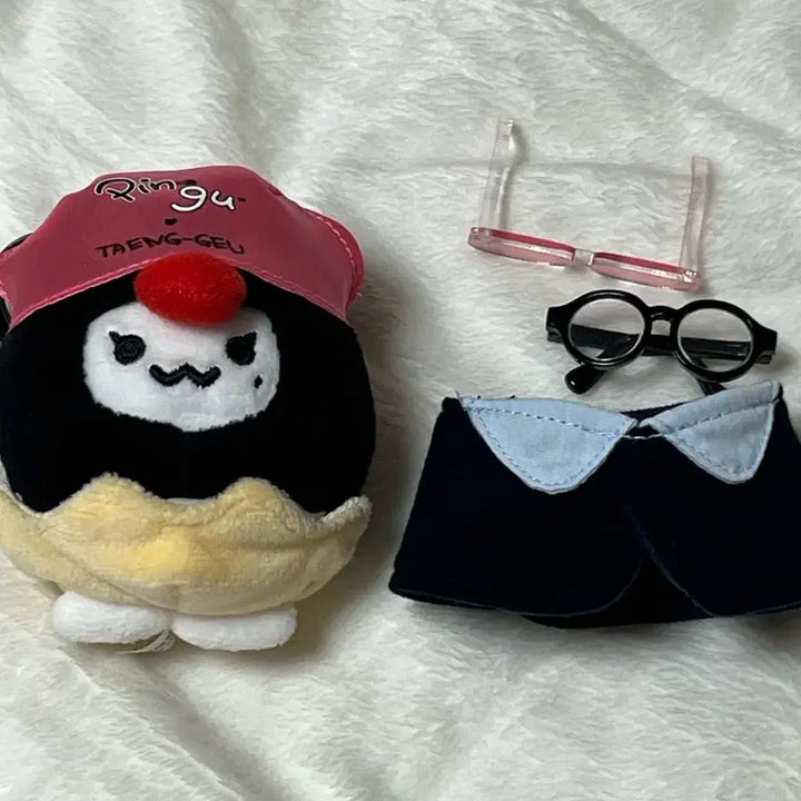 [BUNJANG] Pingu Tangu Taeyeon Doll Keychain Set / 핑구탱그 태연 인형 키링 옷 일괄