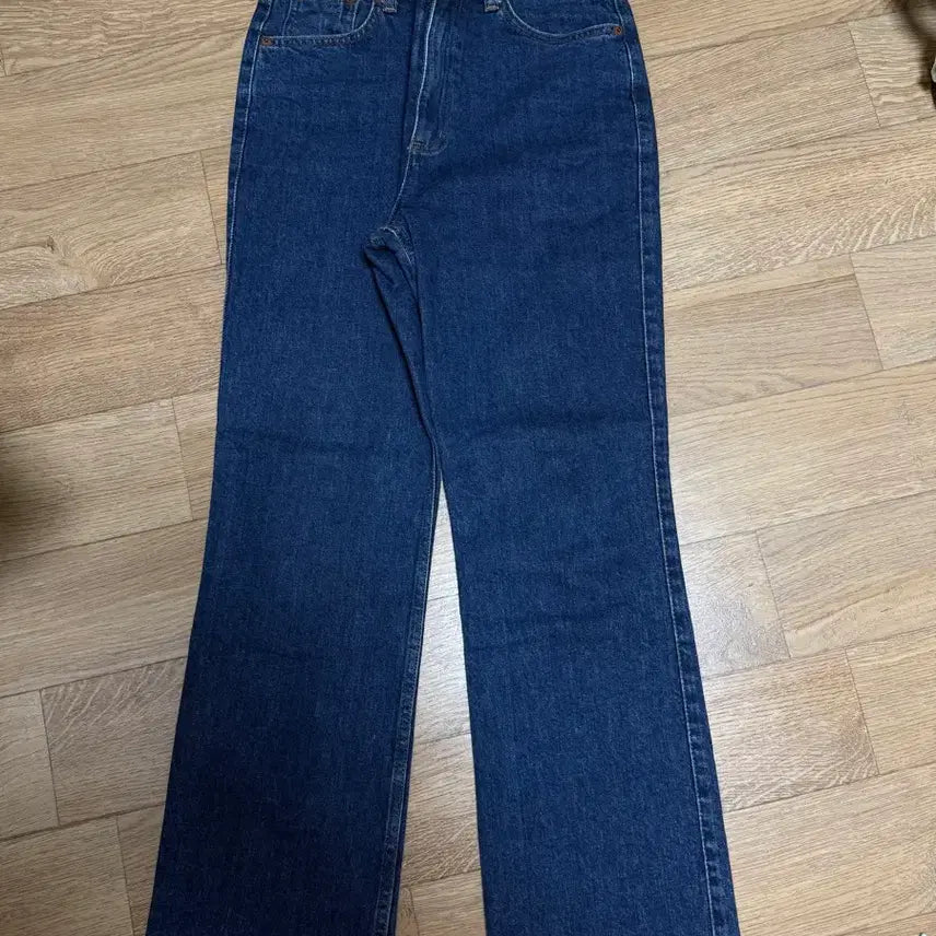 [BUNJANG] Brunch Slim Fit Candiani Denim Jeans / 도매 브랜드 브런치 칸디아니 데님