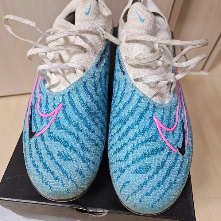 [BUNJANG] Nike Phantom GX AG Pro Blue Soccer Cleats 255mm / 팬텀 GX AG pro 블루 축구화 255사이즈
