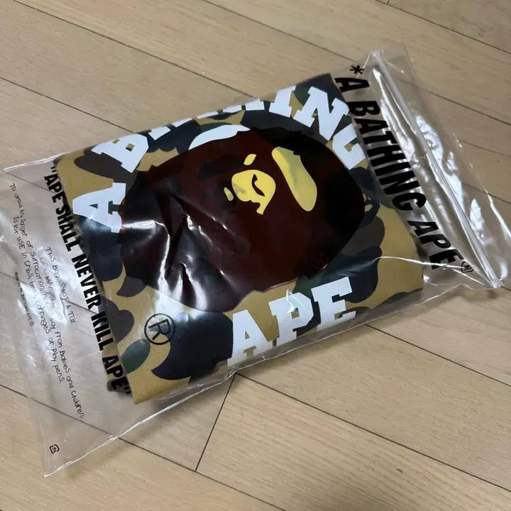 [BUNJANG] Bape 1st Camo College T-Shirt Yellow / [2xl] 베이프 1st 카모 컬리지 반팔 황계